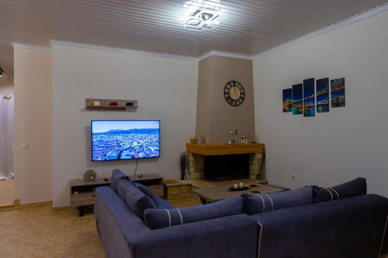 G.R Luxury Apartment Kalligoni Ngoại thất bức ảnh